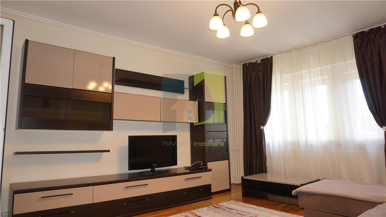 Apartament modern situat central