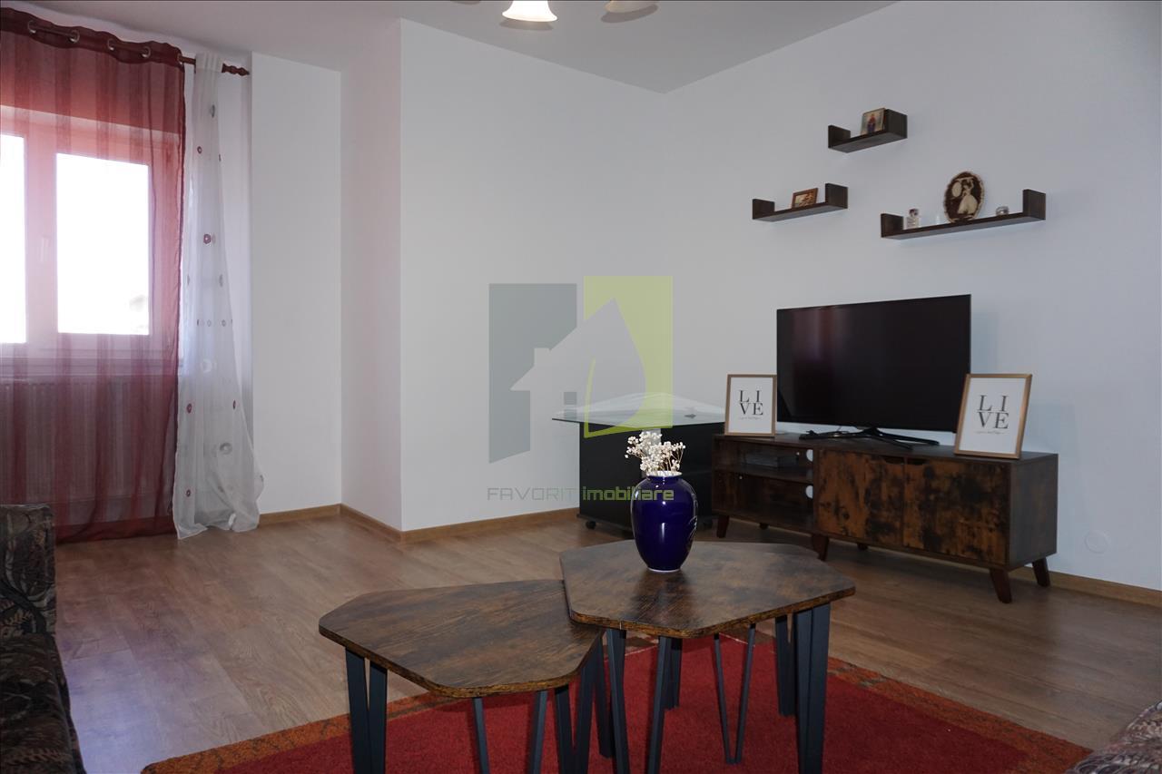 Apartament decomandat cu 3 camere cu centrala termica-George Enescu